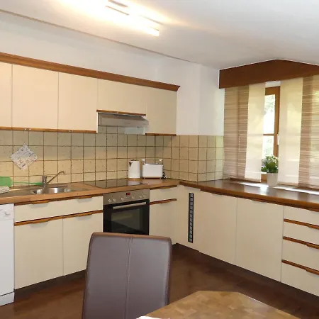 Daire Fischer Tarrenz