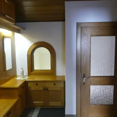 Daire Fischer Tarrenz